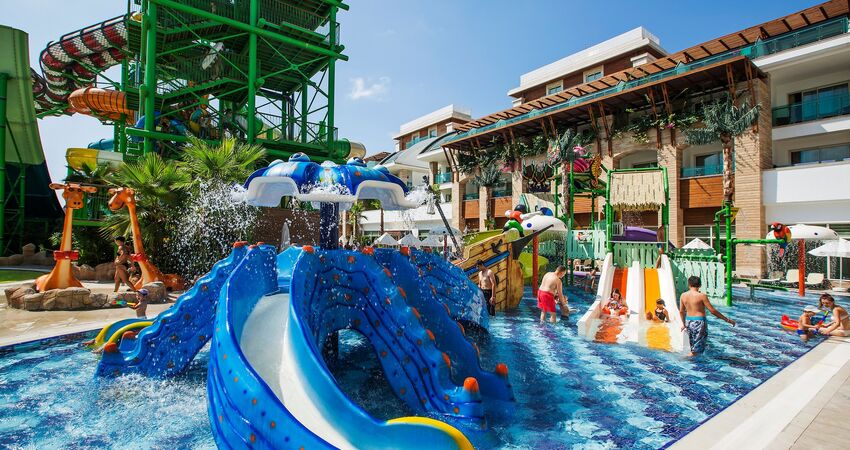 Crystal Waterworld Resort & Spa