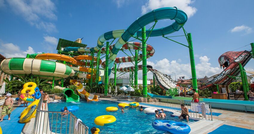 Crystal Waterworld Resort & Spa