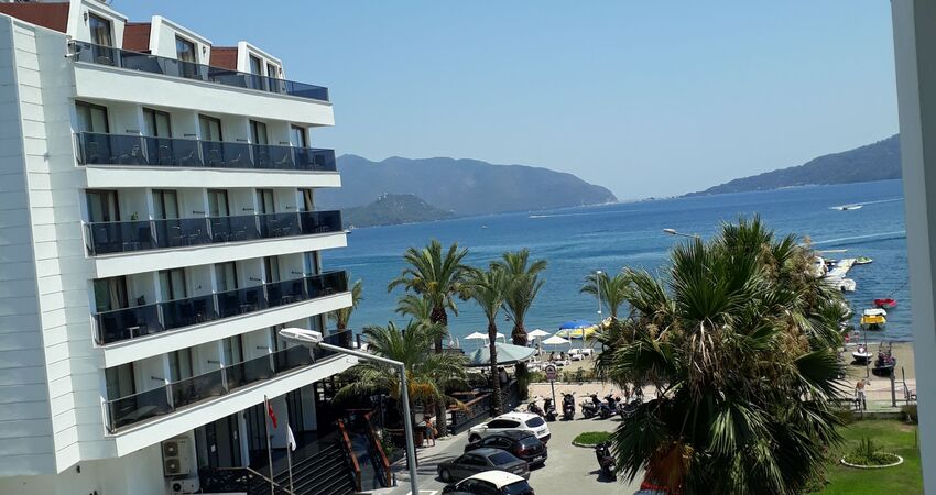 Mert Seaside hotel (Adult Only +16)