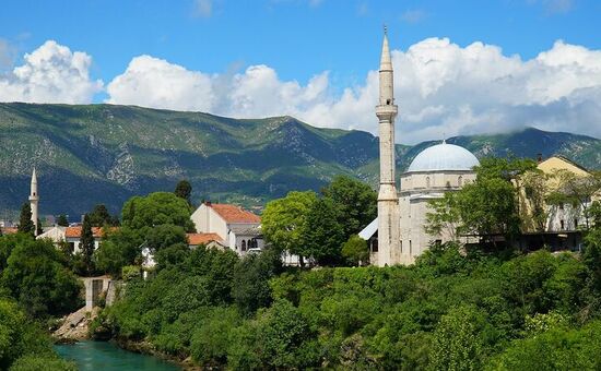 Kosovalı Büyük Balkanlar Turu AJet ile Extra Turlar ve Akşam Yemekleri Dahil SKP-TZL